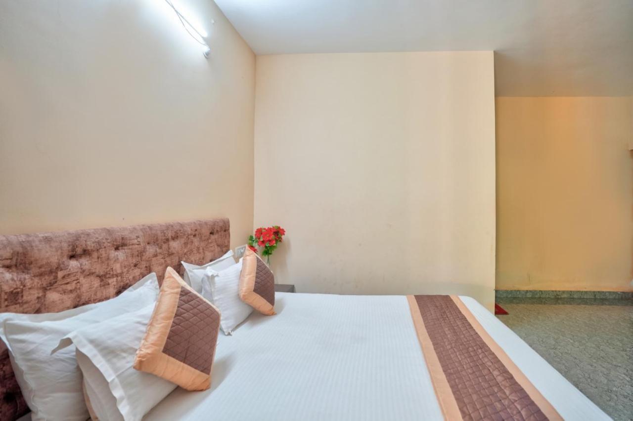 Golden Studio Apartment Goa กาลังกูติ ภายนอก รูปภาพ